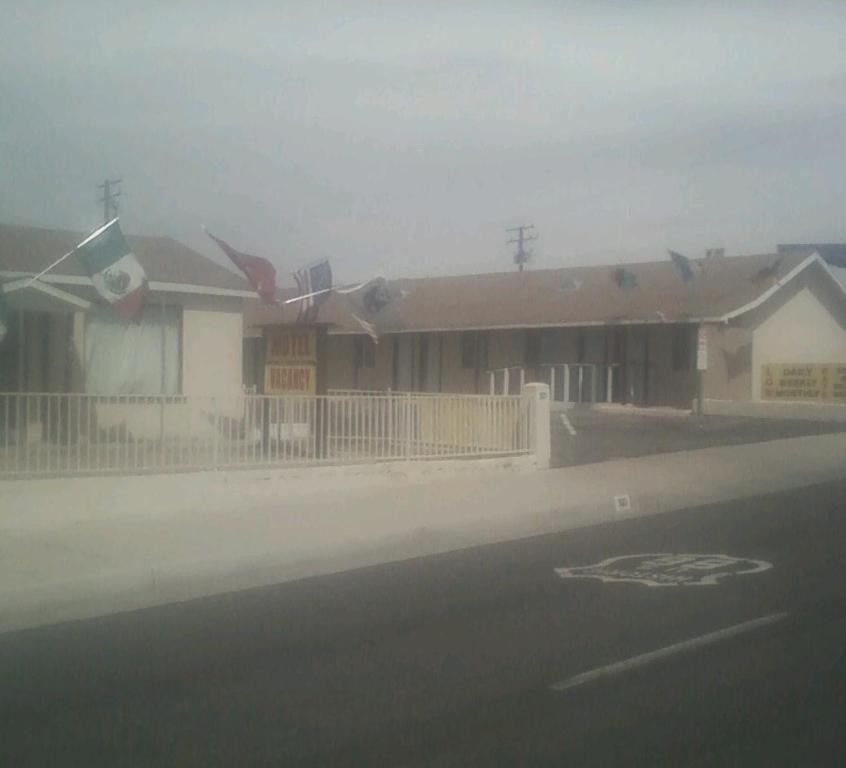 Route 66 Barstow Hotel エクステリア 写真